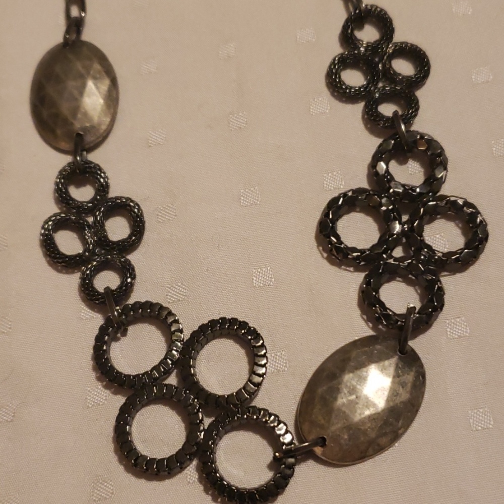 Necklace - Picture 2 of 5